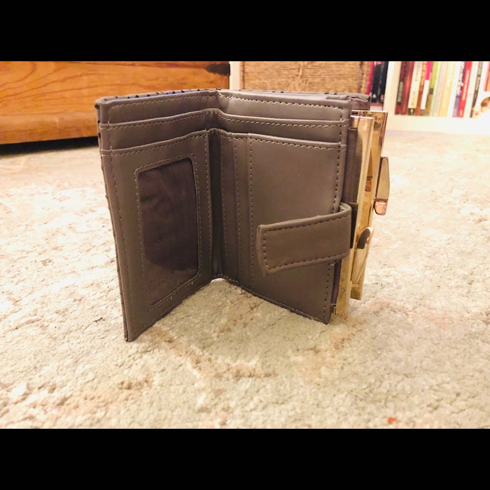 Small gray wallet - Picture 3 of 4